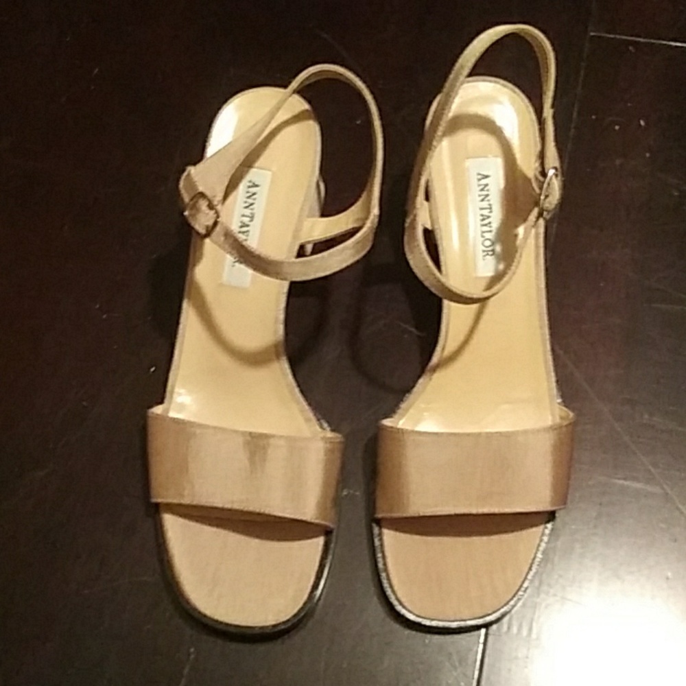 Womens shoes/heels